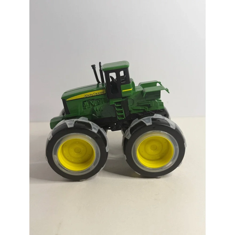 John Deere Monster Treads Lightning Wheels Tractor Toy Green Light Up Wheels